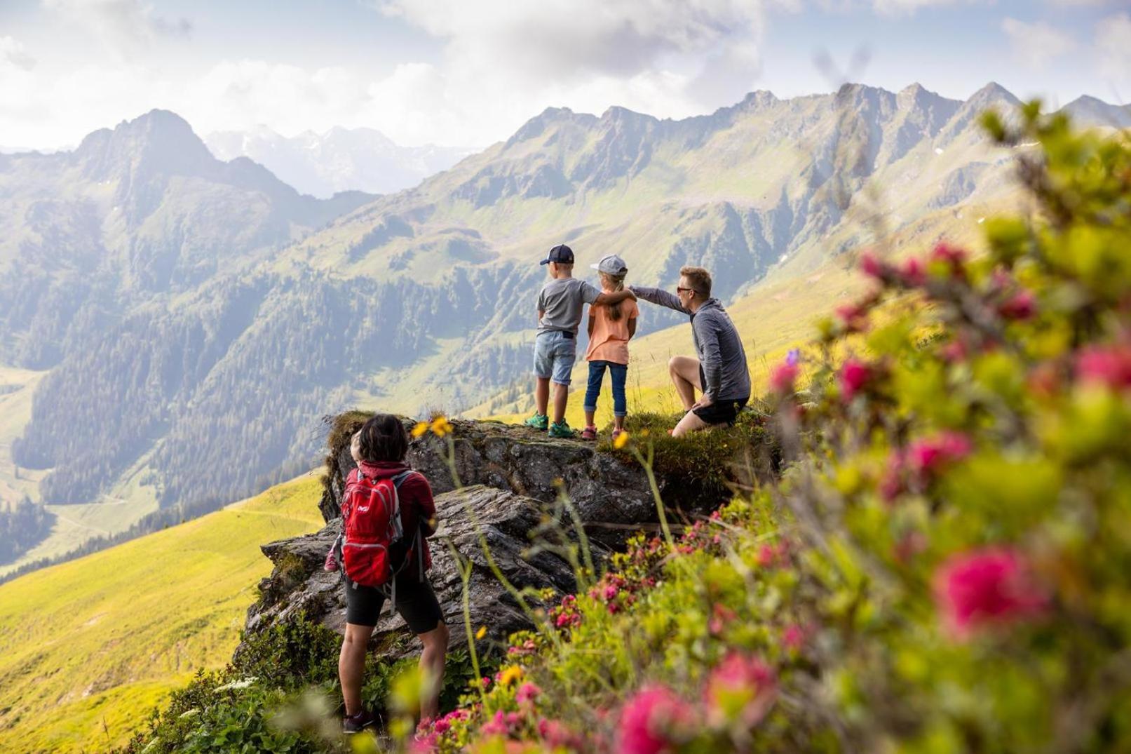 Bichlerhof Lägenhet Radfeld Exteriör bild