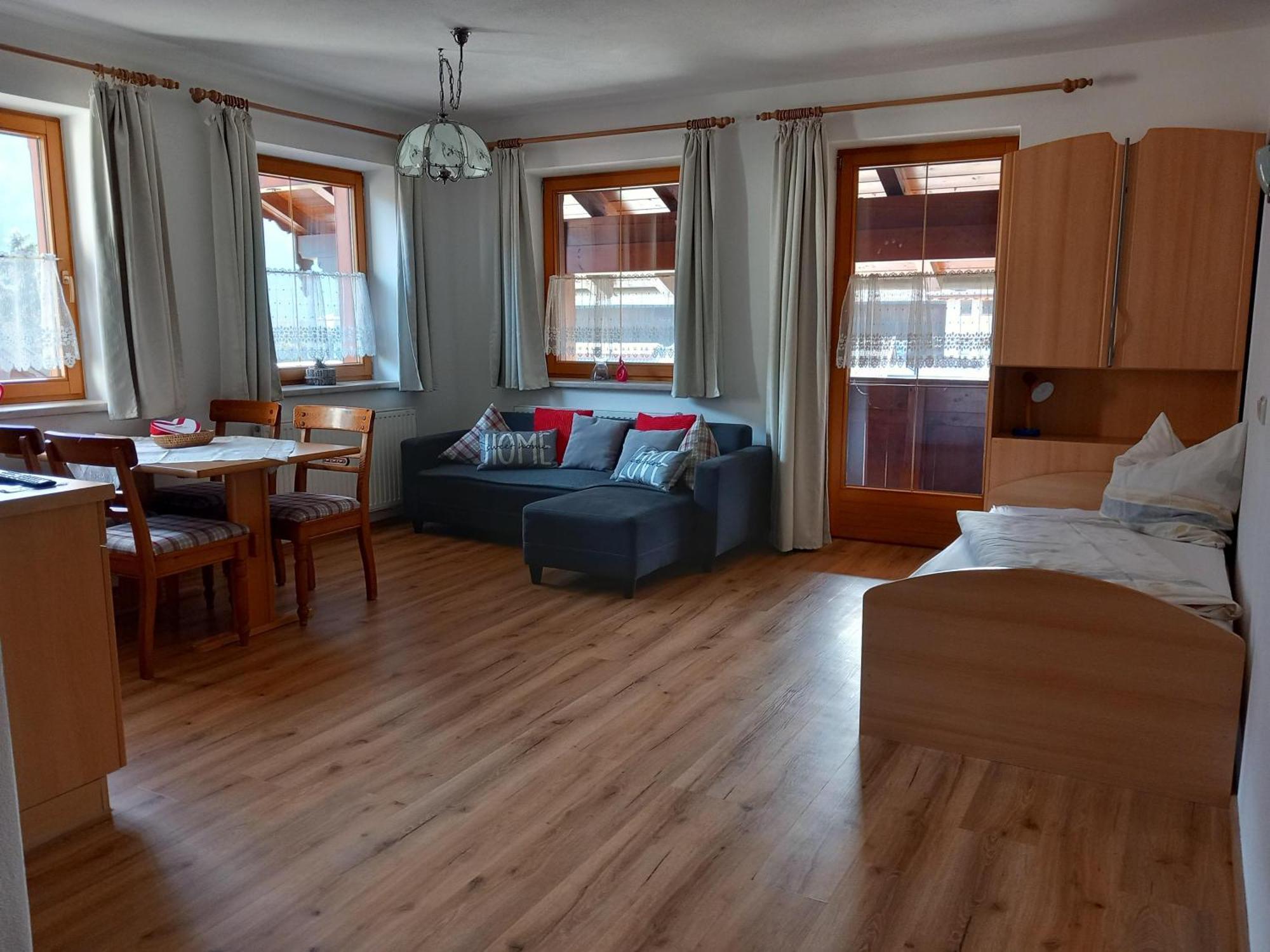 Bichlerhof Lägenhet Radfeld Exteriör bild